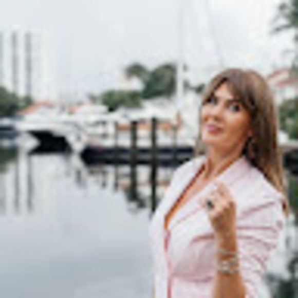 Meet your Posher, Iryna - Picture 1 of 1